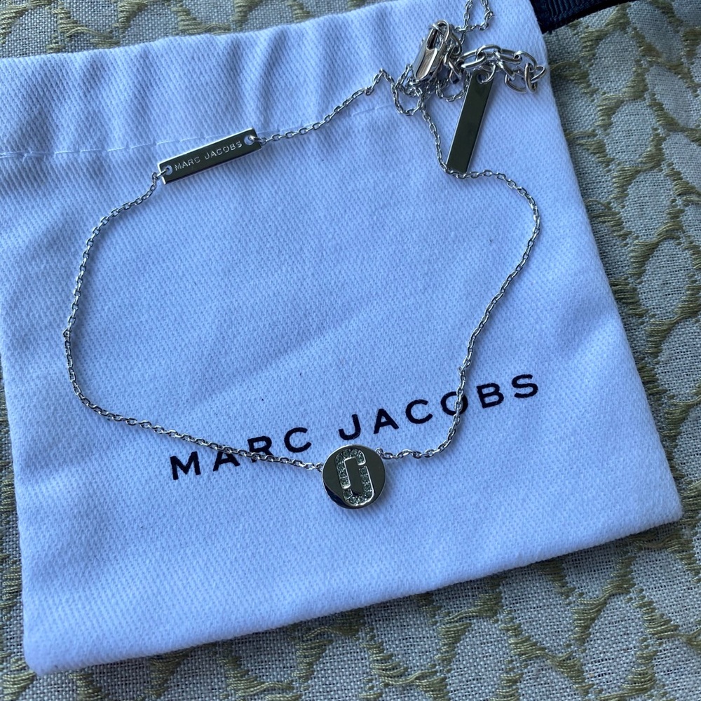 🌟 NWOT Marc Jacobs Crystal Icon Necklace